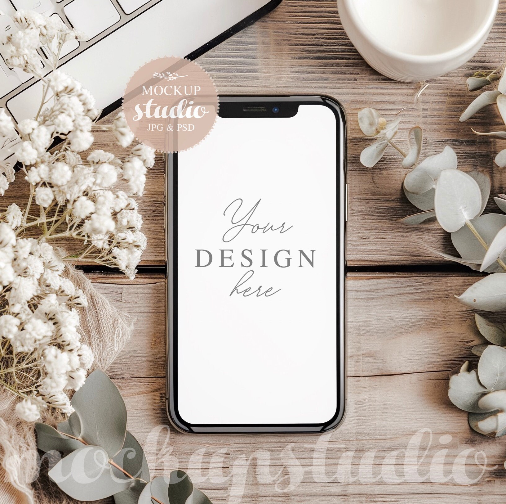 Paper Invitations or Digital Invitations? Which is the Best Choice for Your Wedding?